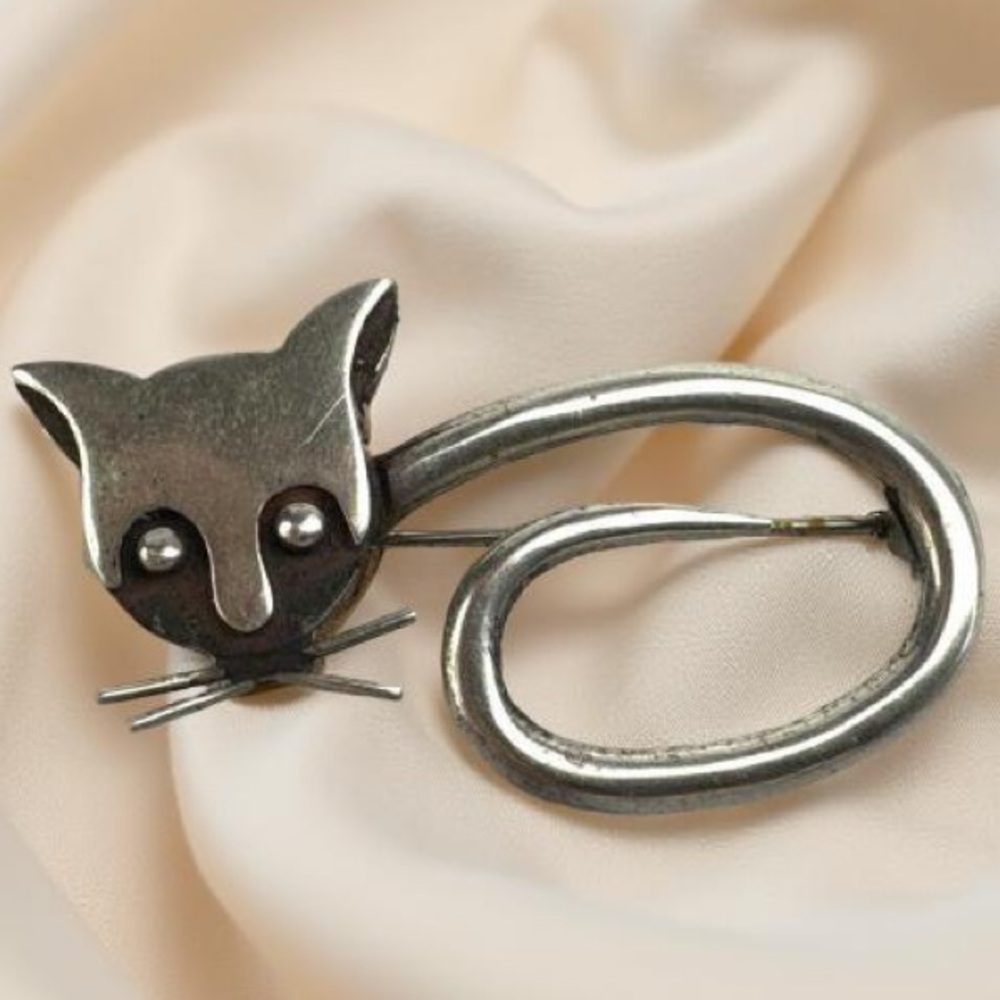 Vintage A. Spinosa Mexico Sterling Silver Cat Pin Brooch 1.75 Inches 4.9 Grams